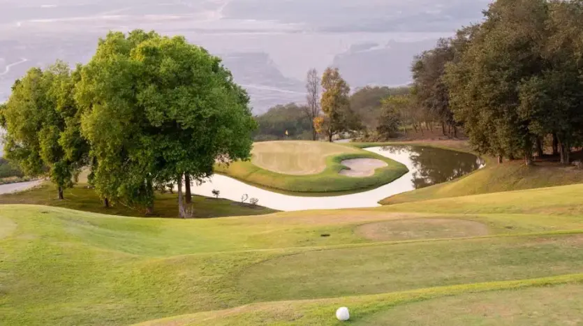 A Golfer's Guide to Marrakech: Top Courses & Luxury Stays for 2026